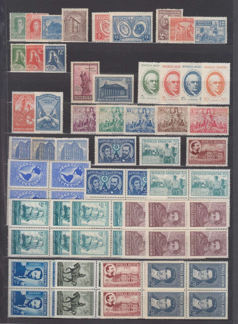 Argentina 1932 — Better selection on 2 black double pages with 321 stamps in singles, pairs or blocks…